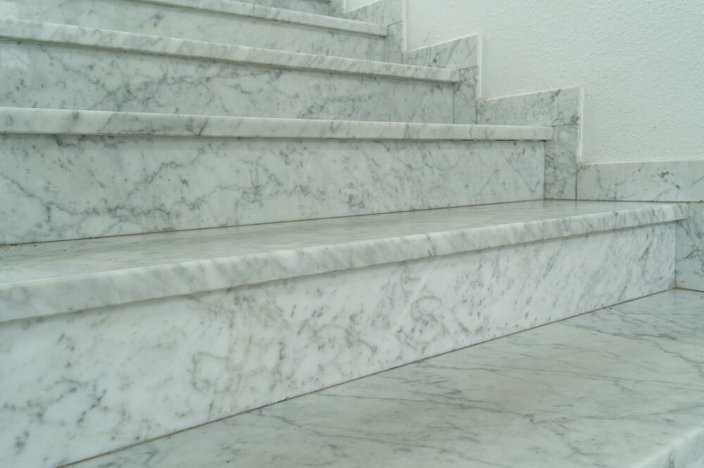 marmurowe schody
